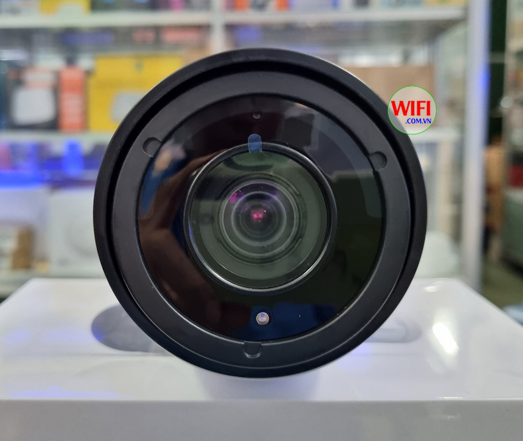 Ảnh chụp ống kinh UniFi Video Camera G3 Pro - UVC-G3-Pro