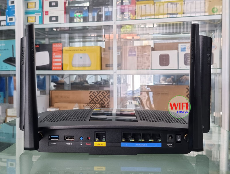 Router WiF Linksys EA8100-AH AC2600 ảnh mặt sau