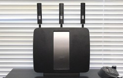 Bộ định tuyến Router wifi Linksys EA9200 ba băng tần chuẩn AC3200